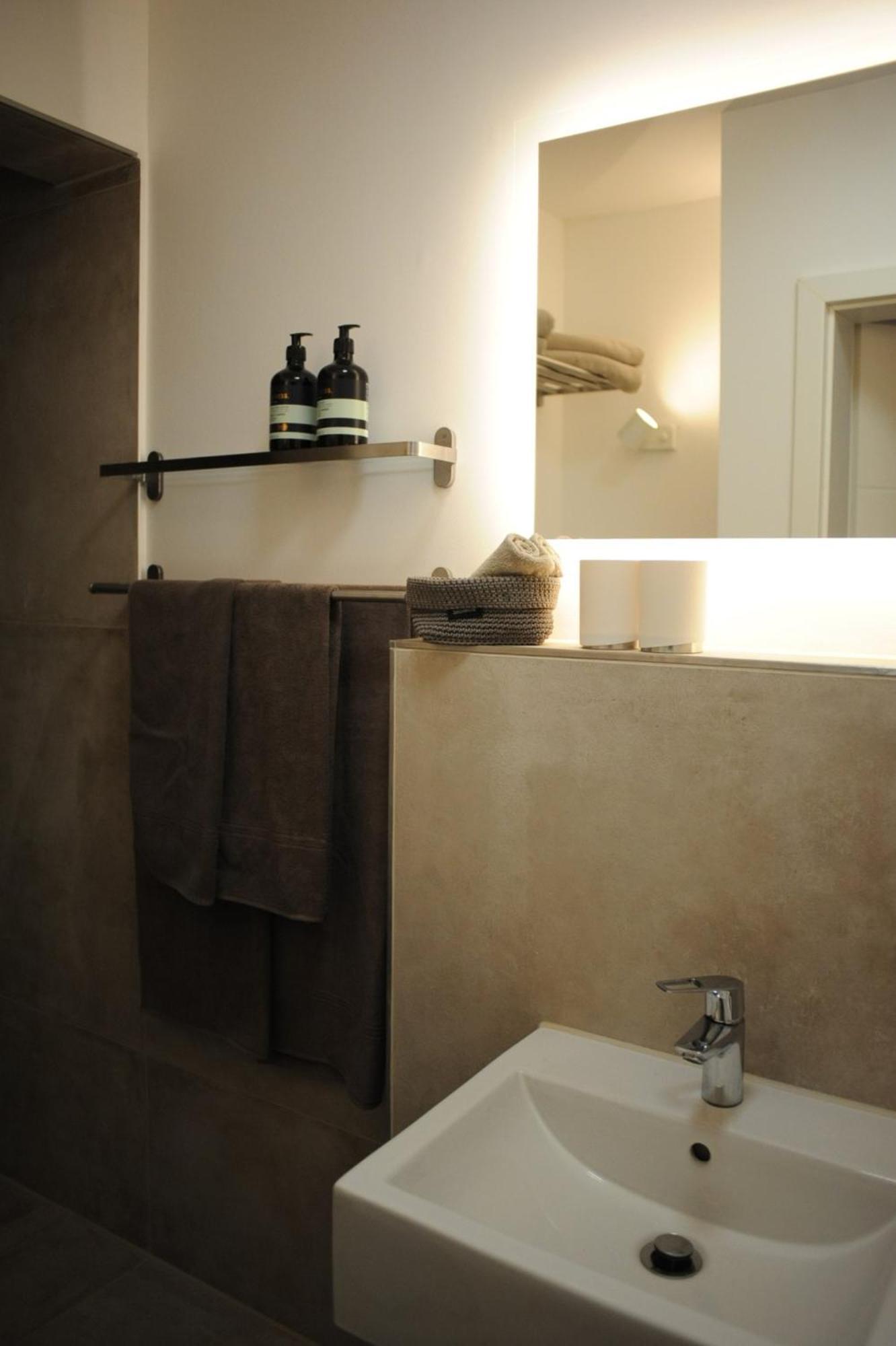 Deluxe-Apartment Altstadt เอทท์ลิงเงน ภายนอก รูปภาพ