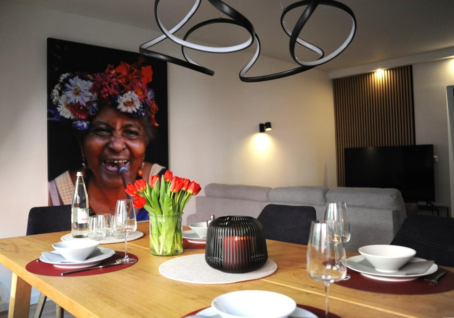 Deluxe-Apartment Altstadt เอทท์ลิงเงน ภายนอก รูปภาพ